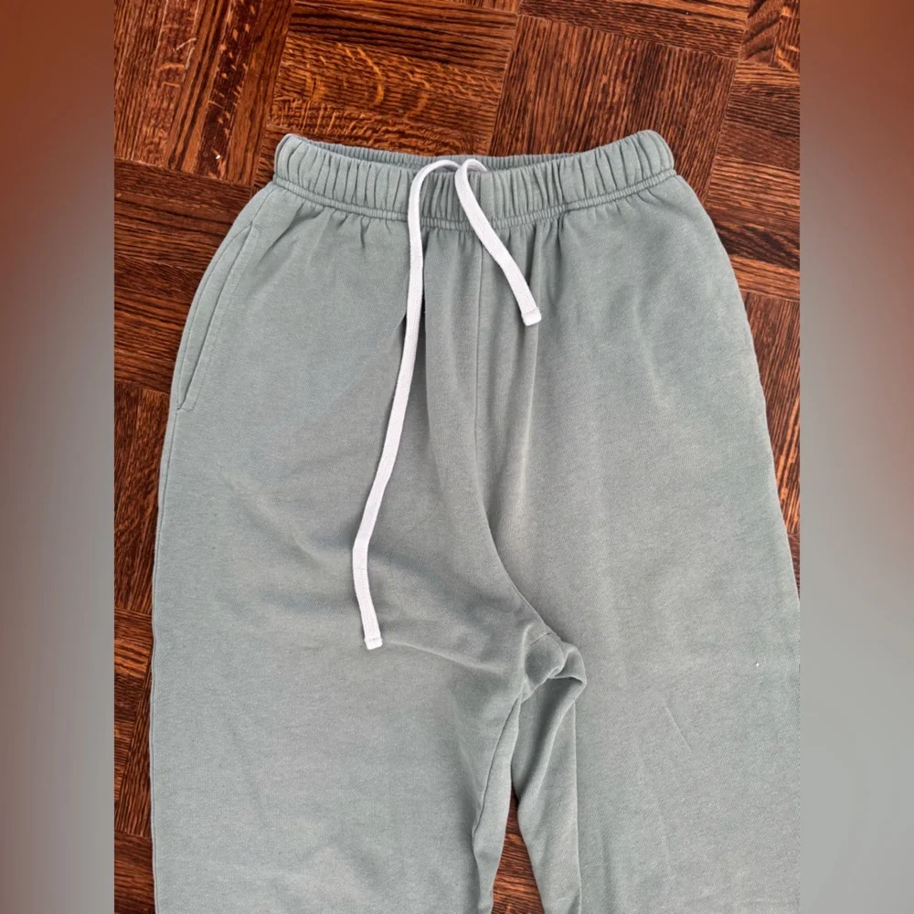 GARAGE BOYFRIEND JOGGERS LIGHT GREEN SIZE XS - Picture 3 of 5